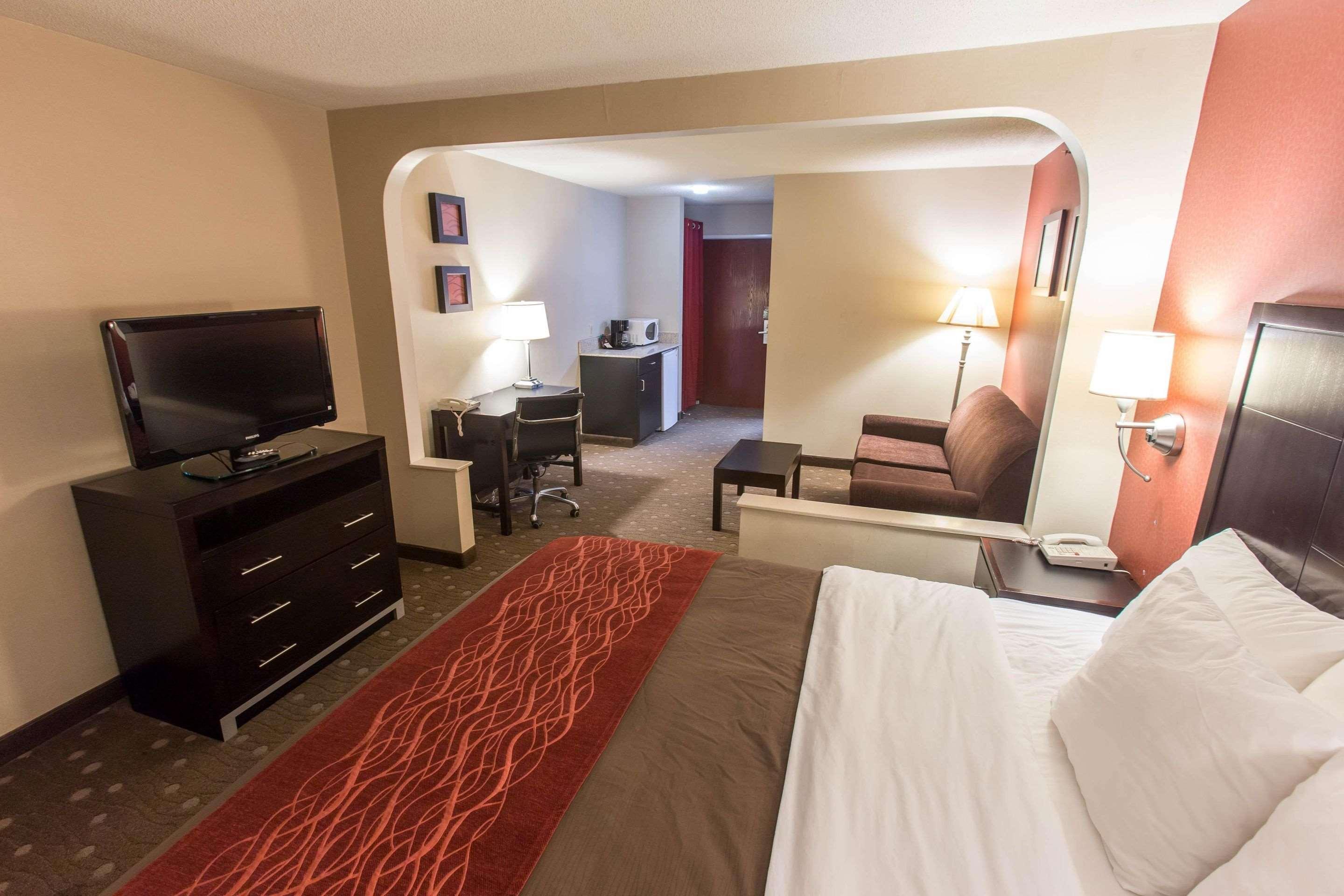 Comfort Inn Pittsburgh Bagian luar foto