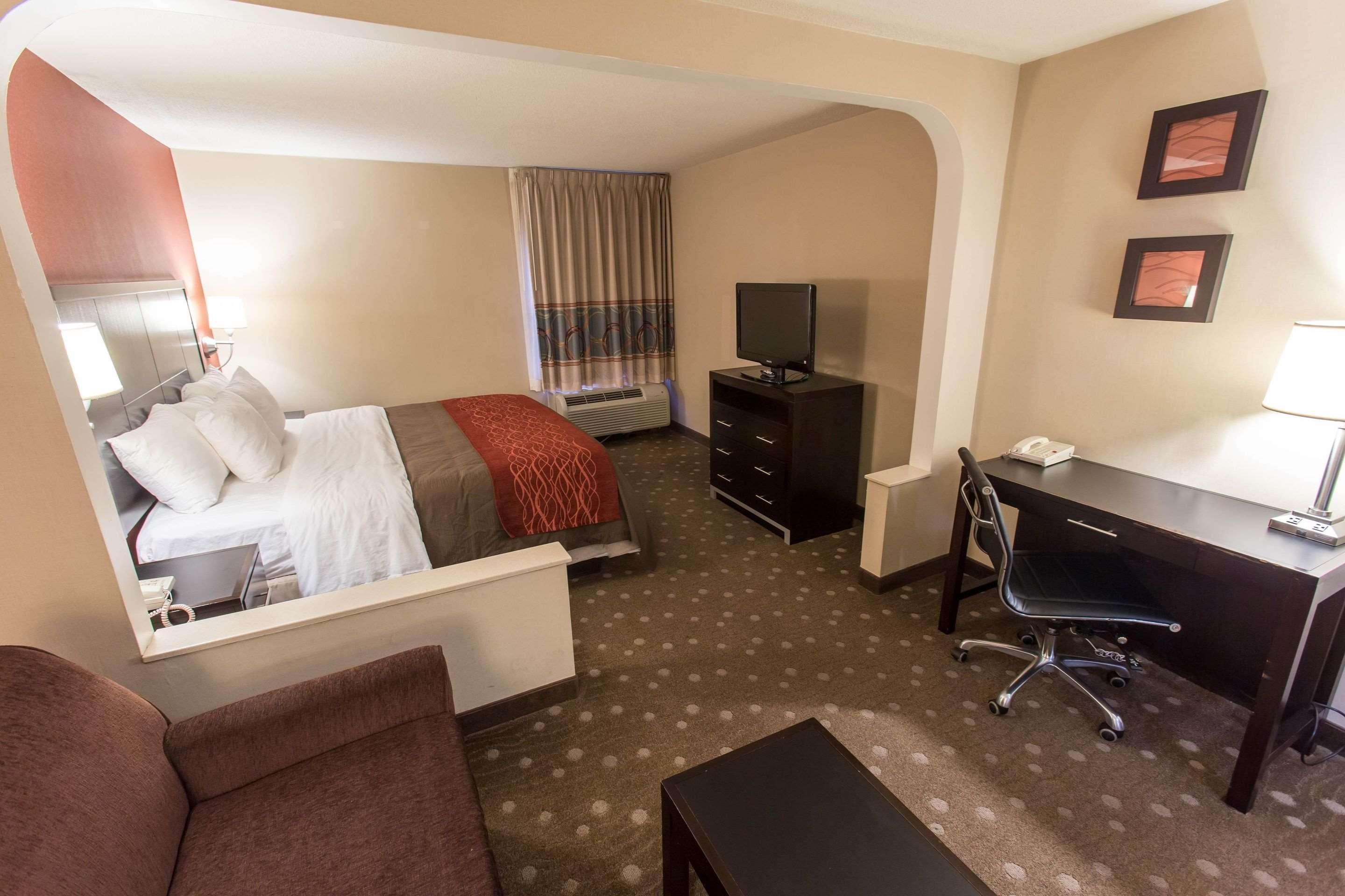 Comfort Inn Pittsburgh Bagian luar foto