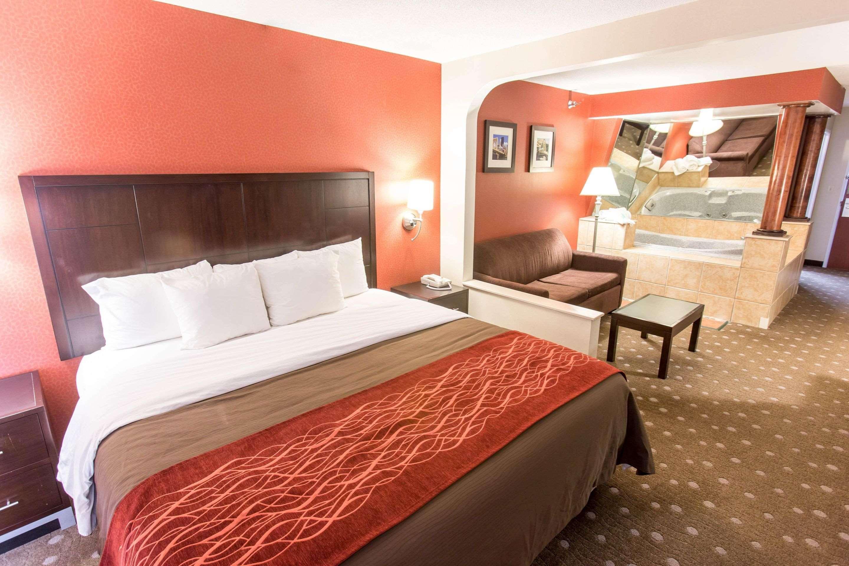 Comfort Inn Pittsburgh Bagian luar foto