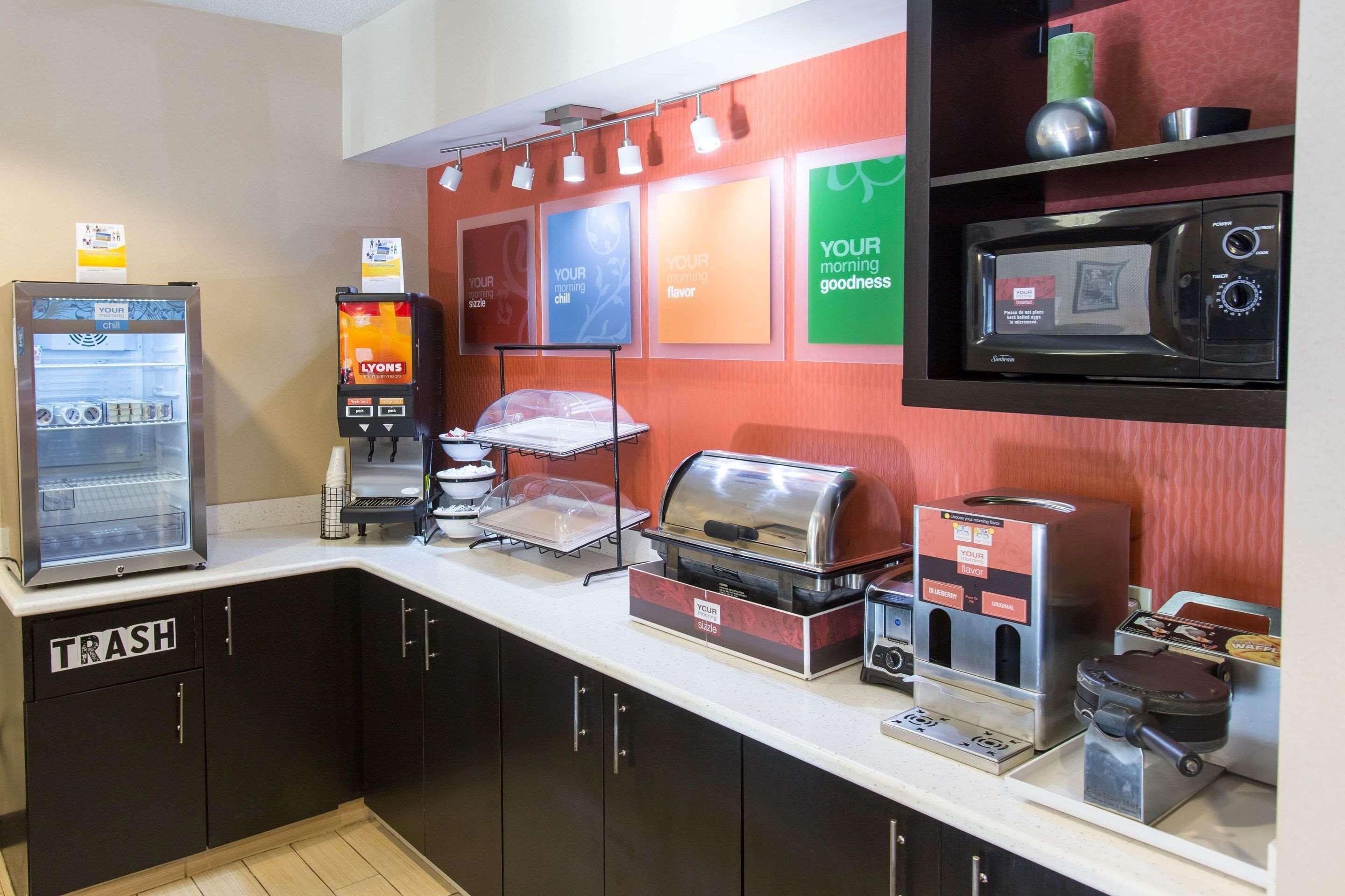 Comfort Inn Pittsburgh Bagian luar foto