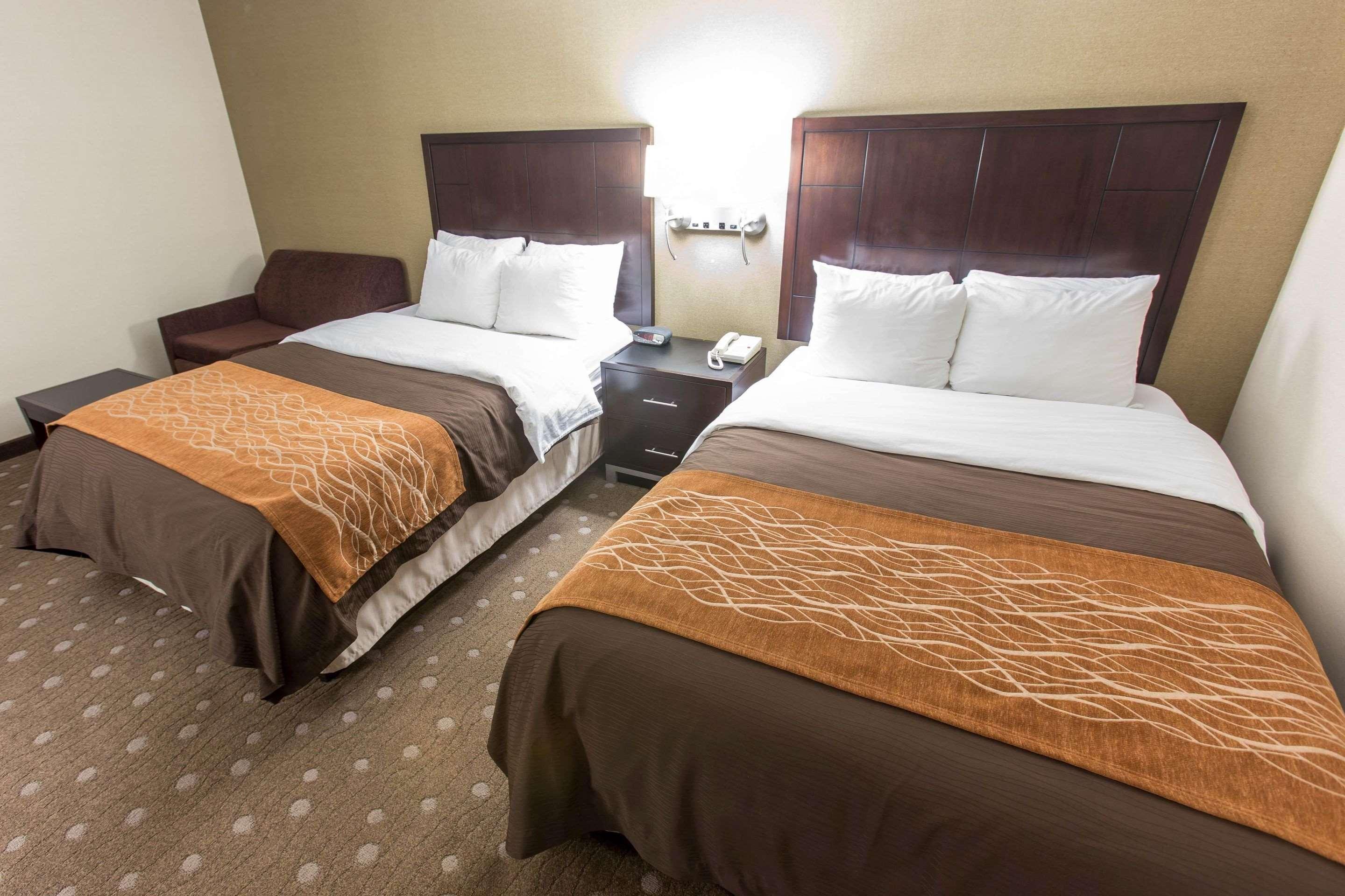 Comfort Inn Pittsburgh Bagian luar foto