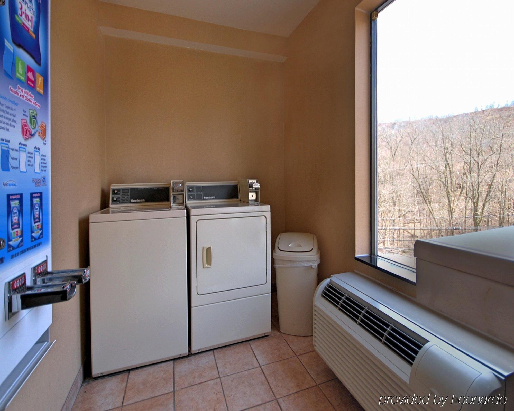 Comfort Inn Pittsburgh Bagian luar foto