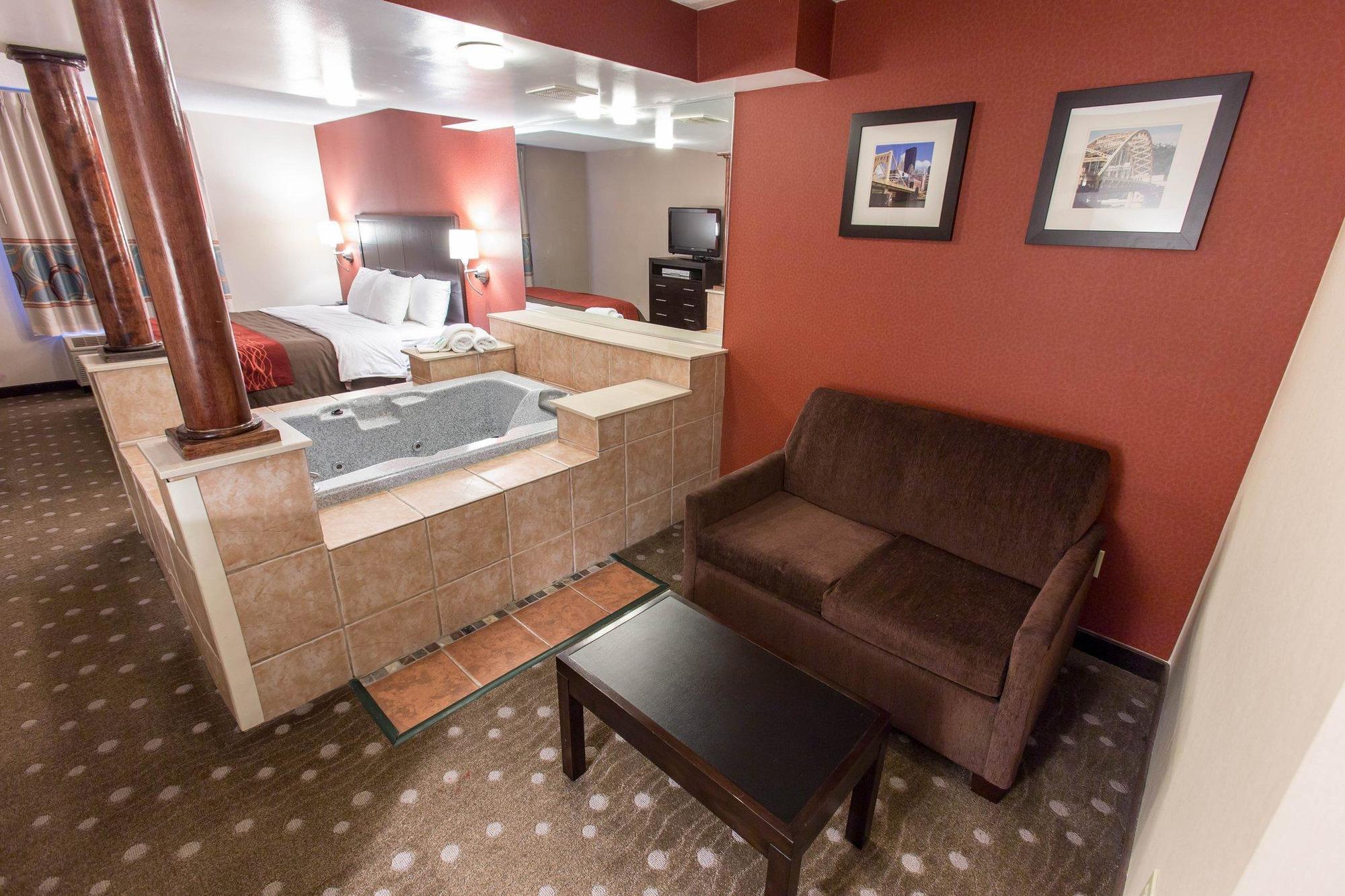 Comfort Inn Pittsburgh Bagian luar foto