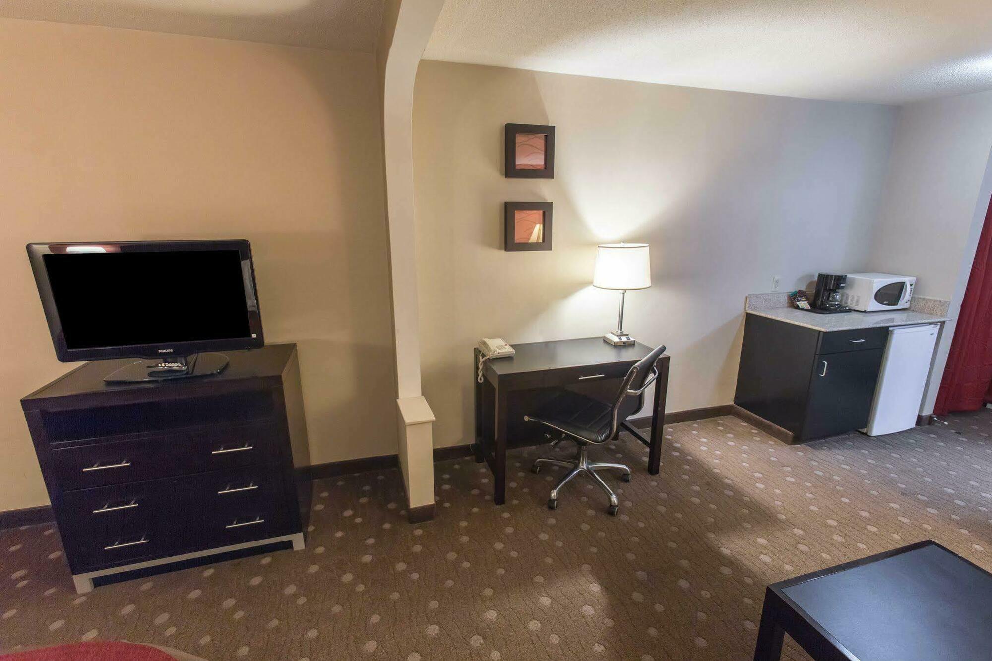 Comfort Inn Pittsburgh Bagian luar foto